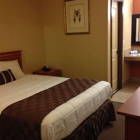 Economy Express Inn Henryetta Dış mekan fotoğraf