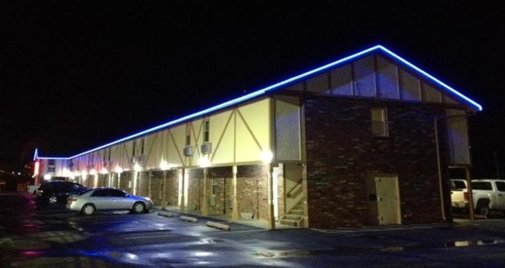 Economy Express Inn Henryetta Dış mekan fotoğraf
