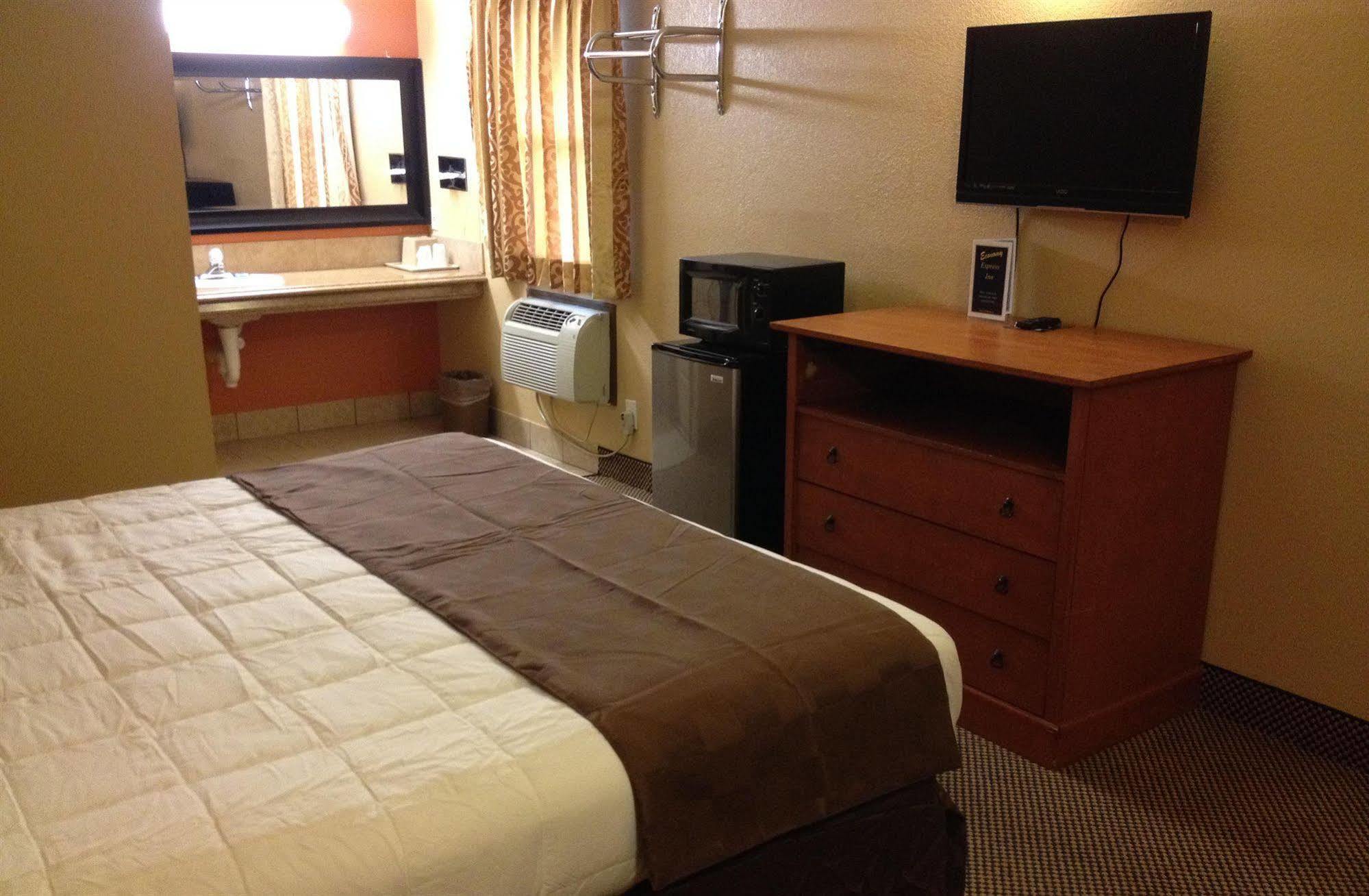 Economy Express Inn Henryetta Dış mekan fotoğraf